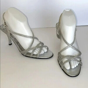 Caparros 9 silver glitter straps 3"‎ heels